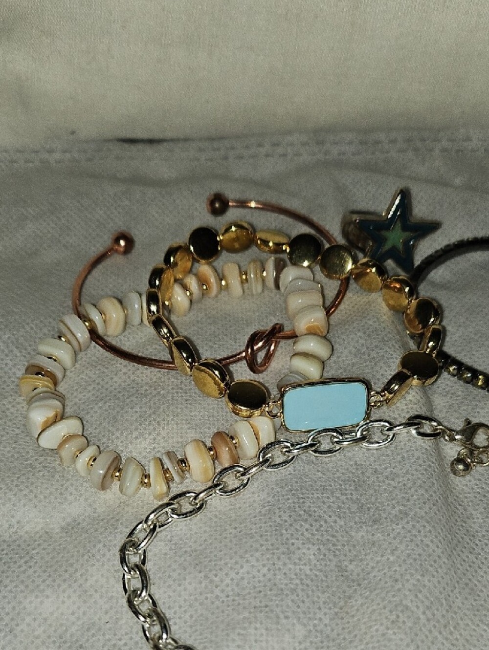 Jewelry Bundle 8 Pieces Heart Link Necklace, Bracelets & Ring - Picture 3 of 9
